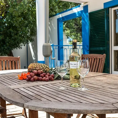Bed & Breakfast Paradisus Lagos
