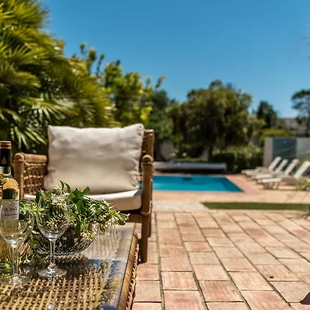Bed & Breakfast Paradisus Lagos